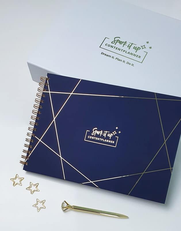 sparkitup-contentplanner-socialmedia-2021-inspiratie-planning-marketing-jaarplan-contentcreatie-min.jpg sparkitup-contentplanner-socialmedia-2021-inspiratie-planning-marketing-jaarplan-contentcreatie-min.jpg